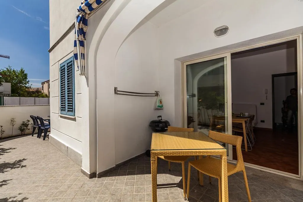 Le Residenze Del Porto Aparthotel La Caletta