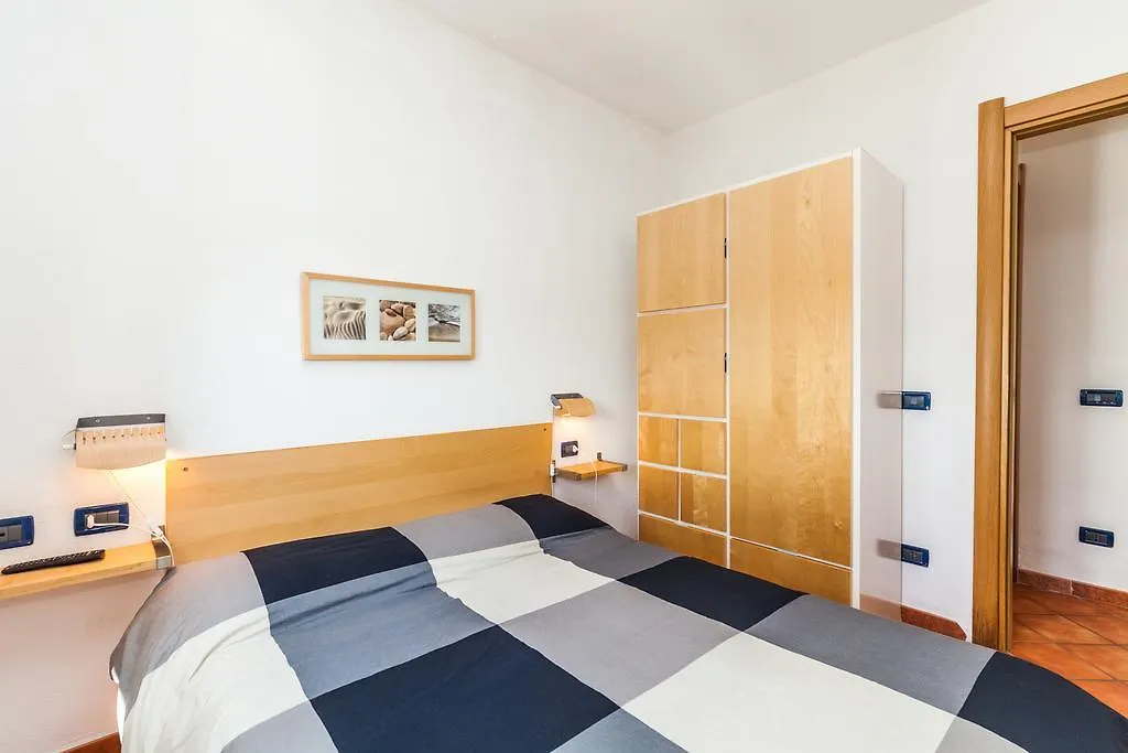Le Residenze Del Porto Aparthotel La Caletta